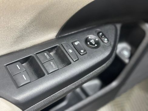 Used 2019 Honda Insight LX image 33