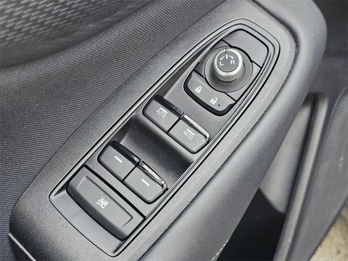 Used 2023 Subaru Outback Premium image 22