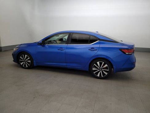 Used 2021 Nissan Sentra SV w/ SV Premium Package FWD image 3