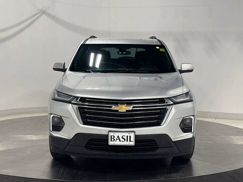 Used 2022 Chevrolet Traverse LT FWD image 9