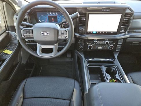 New 2026 Ford F250 Lariat w/ Black Appearance Package image 4