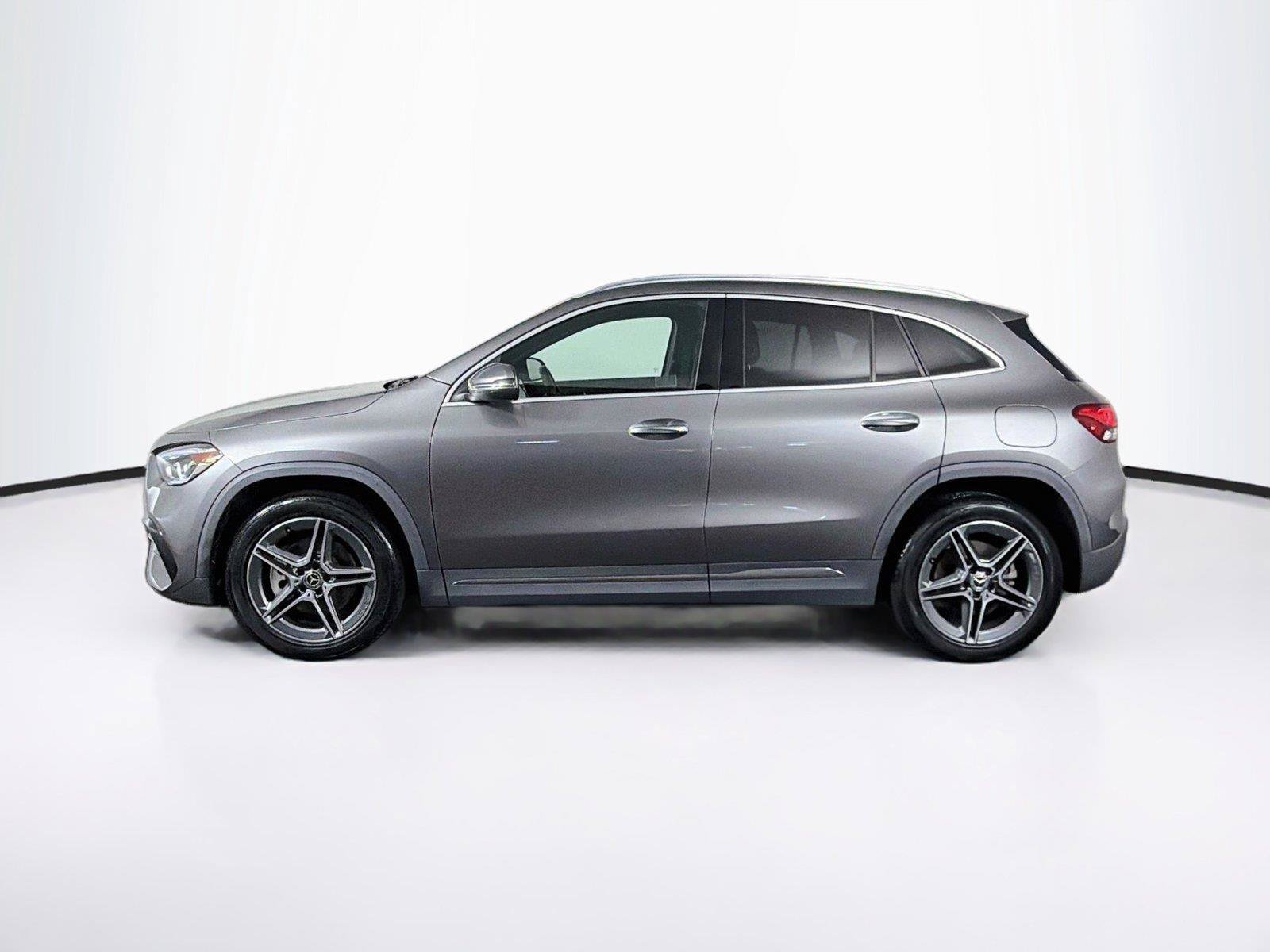Used 2023 Mercedes-Benz GLA 250 4MATIC w/ AMG Line Exterior image 8