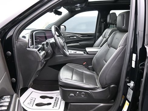 Used 2023 Cadillac Escalade Sport AWD/4WD image 10