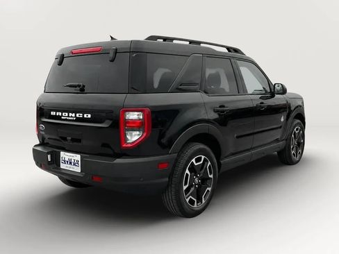 Used 2023 Ford Bronco Sport Outer Banks w/ Tech Package AWD/4WD image 4