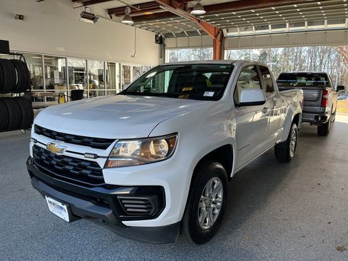 Used 2021 Chevrolet Colorado LT w/ Fleet Safety Package image 4