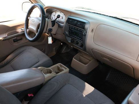 Used 2001 Ford Explorer Sport Trac TRAC CREW CAB 4DR SUV image 18