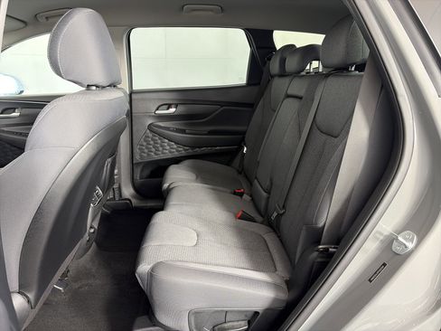 Used 2023 Hyundai Santa Fe SE image 7