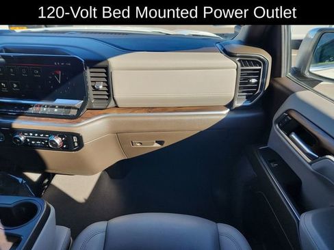 Used 2024 GMC Sierra 1500 SLT image 25