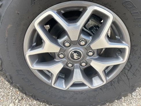 Used 2025 Ford Bronco Badlands AWD/4WD image 10