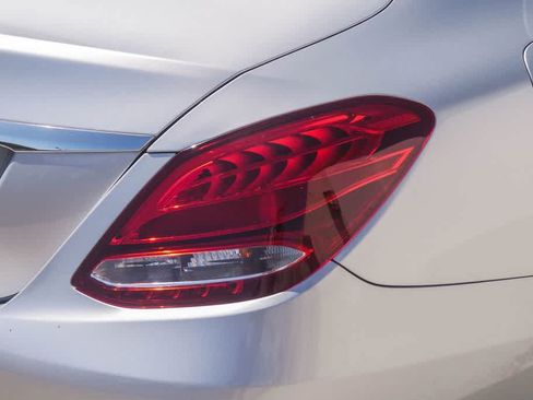 Used 2018 Mercedes-Benz C 300 Sedan image 10
