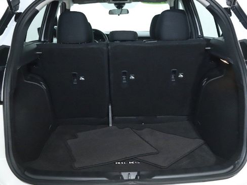 Certified 2023 Nissan Kicks SR image 30