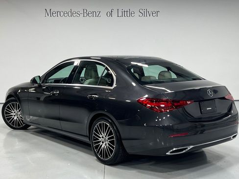 Used 2022 Mercedes-Benz C 300 4MATIC Sedan image 3