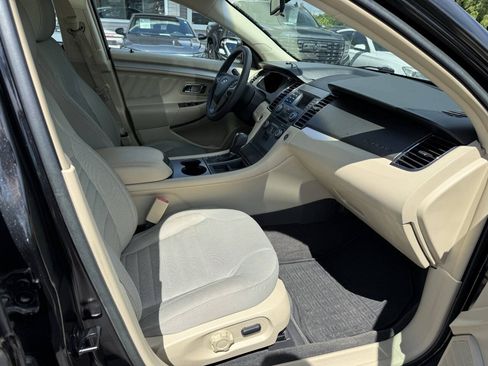 Used 2014 Ford Taurus SE FWD image 9