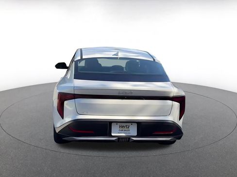 Used 2025 Kia K4 LXS image 12