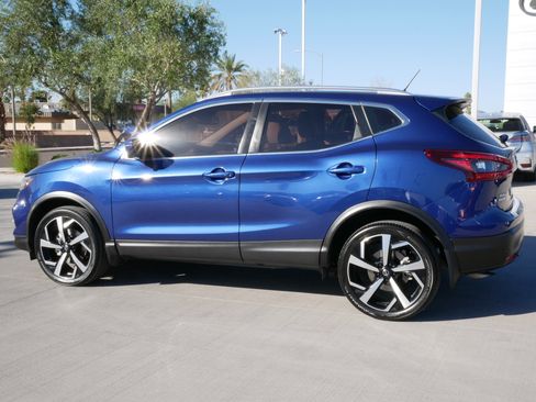 Used 2022 Nissan Rogue Sport SL w/ Premium Package image 5