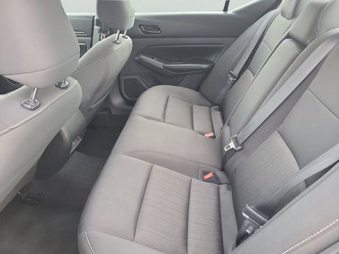 Used 2024 Nissan Altima 2.5 SV FWD image 14