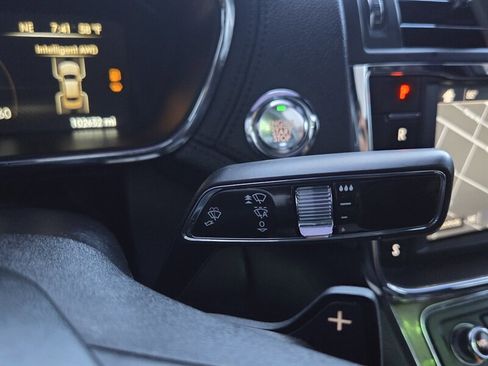 Used 2019 Lincoln Continental Select image 40