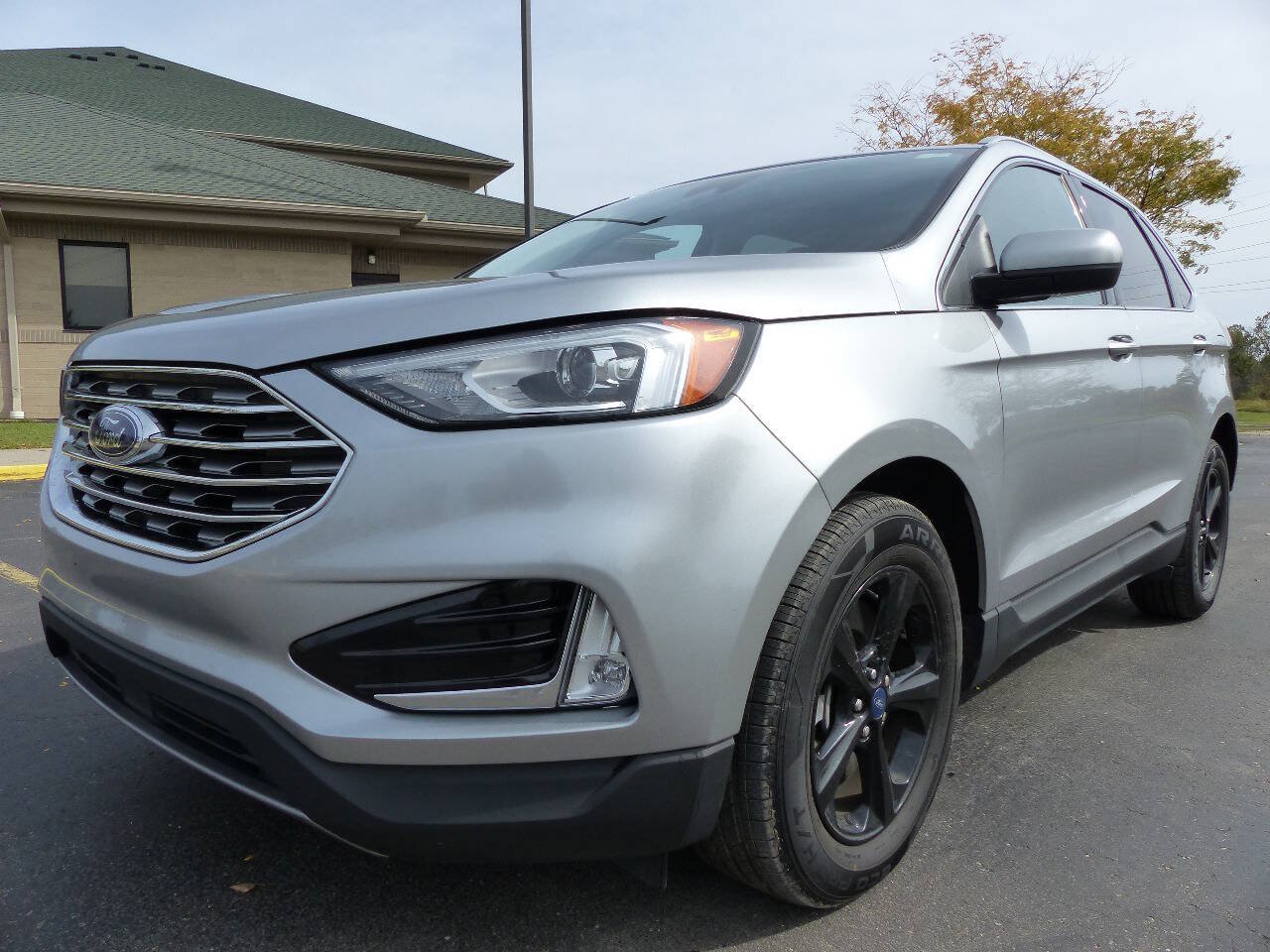 Used 2021 Ford Edge SEL w/ Convenience Package AWD/4WD image 6
