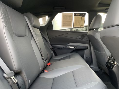 Used 2025 Lexus RX 350 Premium w/ Accessory Package (Z1) FWD image 33
