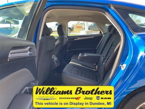 Used 2020 Ford Fusion SE image 22