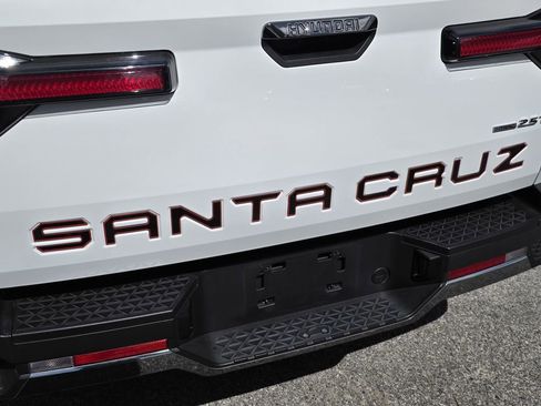 Used 2024 Hyundai Santa Cruz Limited image 8