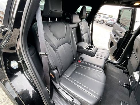 Certified 2025 INFINITI QX60 Luxe w/ Black Edition image 39