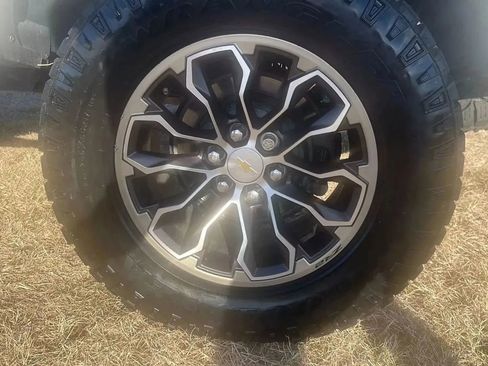 Used 2018 Chevrolet Colorado ZR2 image 10