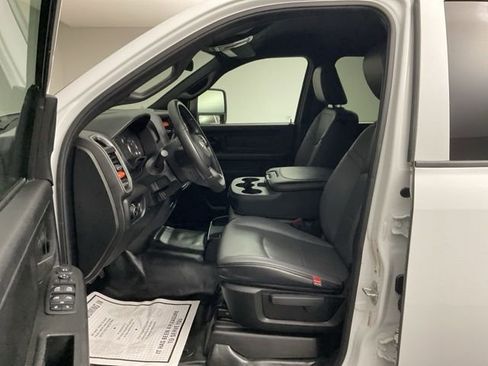 Used 2024 RAM 2500 Tradesman w/ Chrome Appearance Group AWD/4WD image 14