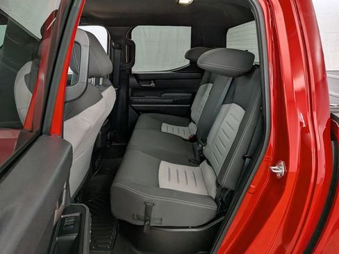 Used 2025 Toyota Tacoma TRD Off-Road AWD/4WD image 18