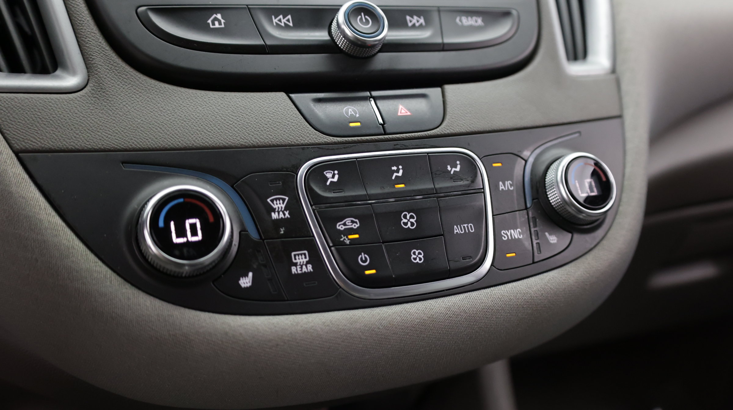 Used 2022 Chevrolet Malibu LT FWD image 19