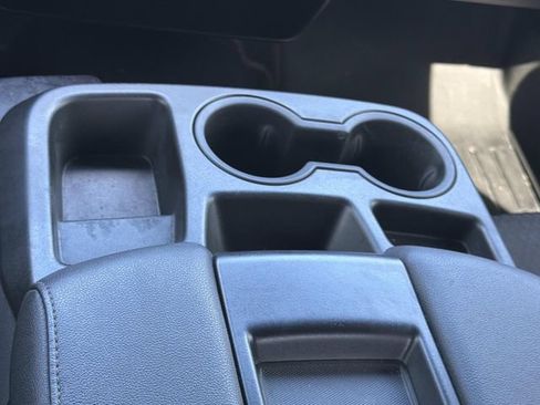Used 2022 Chevrolet Silverado 1500 LT AWD/4WD image 24