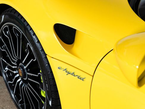 Used 2015 Porsche 918 Spyder AWD/4WD image 89