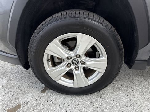 Used 2021 Toyota RAV4 XLE image 48