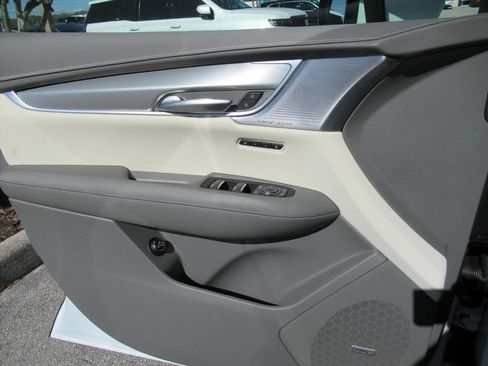 New 2026 Cadillac XT5 Premium Luxury w/ Driver Assist Package AWD/4WD image 18
