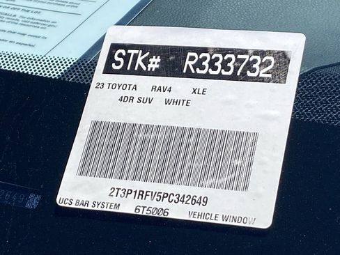Certified 2023 Toyota RAV4 XLE AWD/4WD image 38