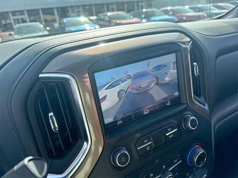 Used 2022 Chevrolet Silverado 1500 High Country image 19