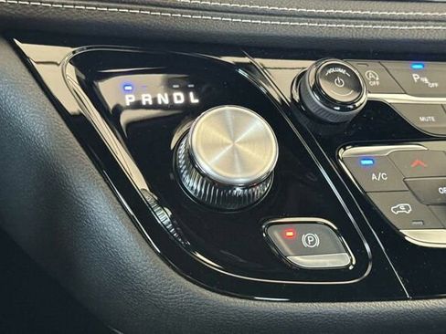 New 2026 Chrysler Pacifica Select image 19