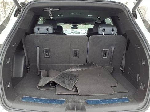 Used 2023 Buick Enclave Essence image 19