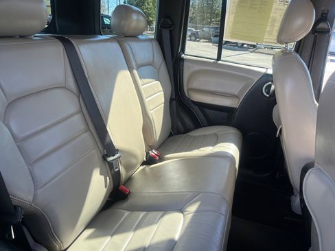 Used 2002 Jeep Liberty Limited image 18