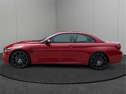 Used 2020 BMW M4 Convertible w/ Competition Package RWD image 5