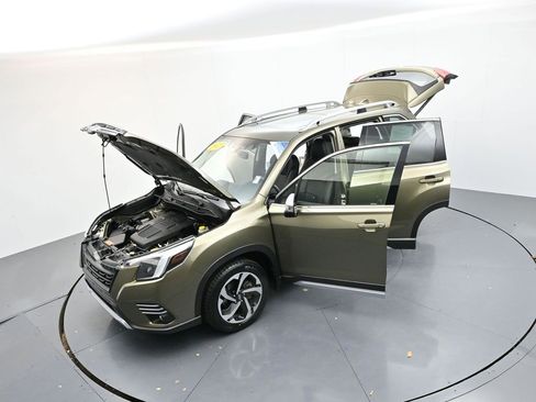 Used 2023 Subaru Forester Touring w/ Popular Package #2 image 38