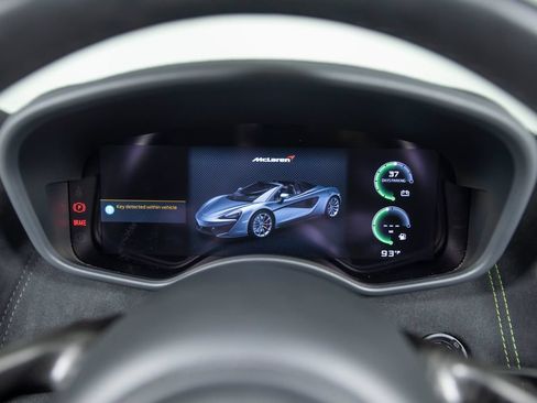 Used 2018 McLaren 570S Spider RWD image 53