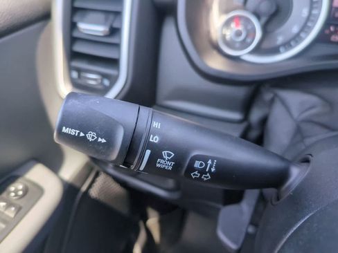 Used 2020 RAM 1500 Big Horn RWD image 25