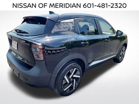 New 2026 Nissan Kicks SV w/ SV Premium Package FWD image 5