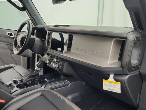 Used 2026 Ford Bronco Outer Banks AWD/4WD image 39