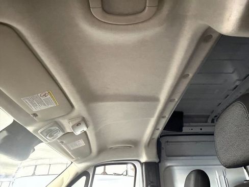 Used 2025 RAM ProMaster 2500 w/ Convenience Group image 21