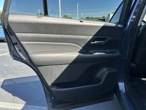 Used 2025 Toyota Grand Highlander FWD image 13