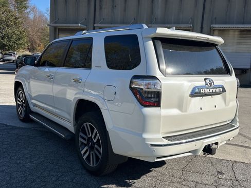 Used 2022 Toyota 4Runner Limited image 3