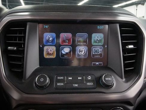Used 2017 GMC Acadia SLT AWD/4WD image 13