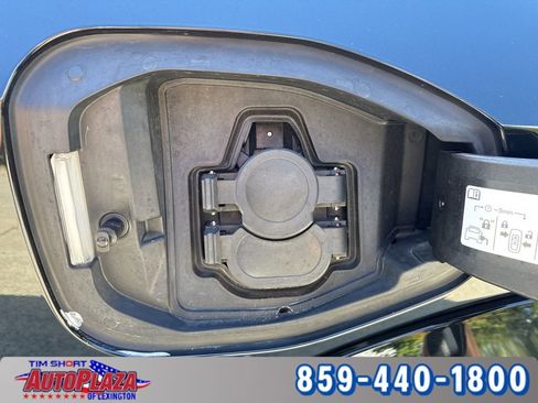 Used 2023 Nissan Ariya AWD image 22